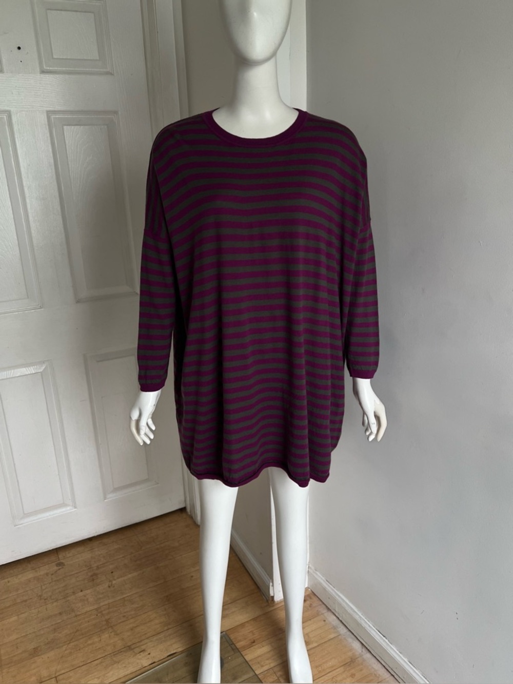 Marimekko Women’s Oversized Knit Sweater Dress Sz M Pink Grey Striped 100% Wool - Picture 3 of 10